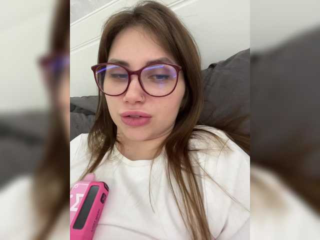 -LeiaProseccina-'s BongaCams show and profile