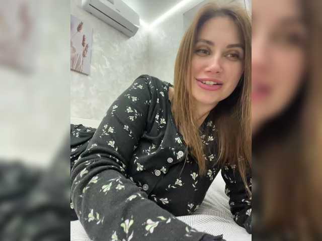 -LeiaProseccina-'s BongaCams show and profile