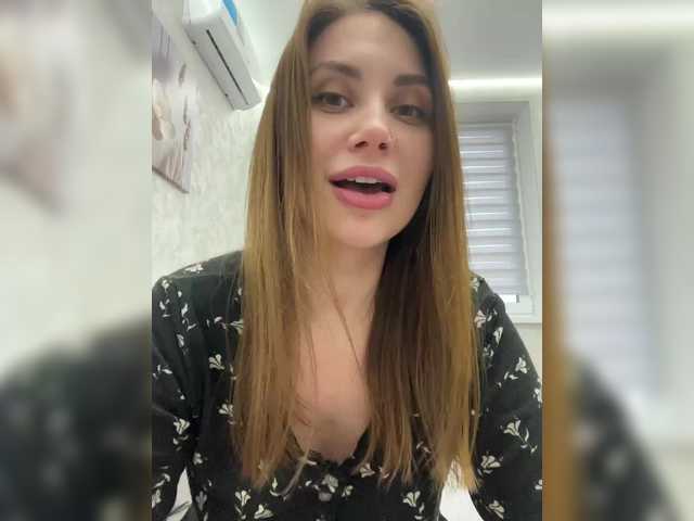 -LeiaProseccina-'s BongaCams show and profile