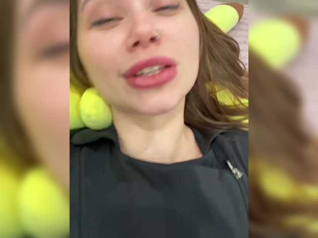 -LeiaProseccina-'s BongaCams show and profile