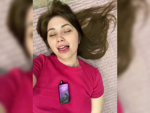 -LeiaProseccina-'s BongaCams show and profile