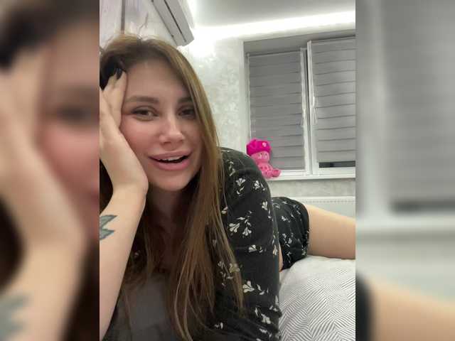 -LeiaProseccina-'s BongaCams show and profile