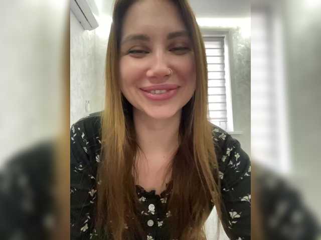 -LeiaProseccina-'s BongaCams show and profile