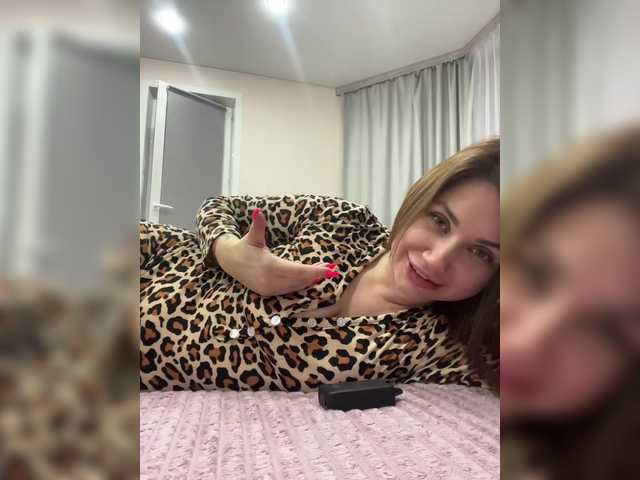 -LeiaProseccina-'s BongaCams show and profile