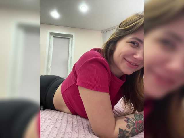 -LeiaProseccina-'s BongaCams show and profile