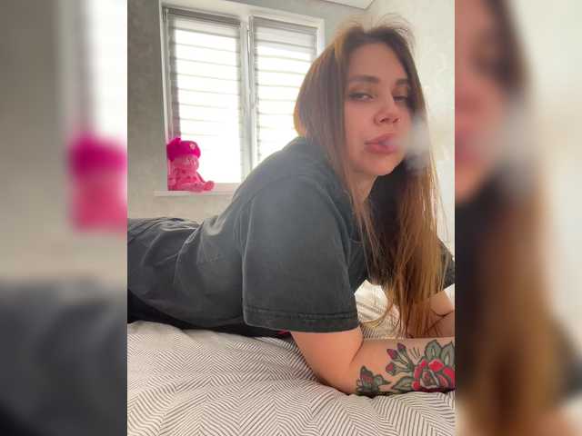 -LeiaProseccina-'s BongaCams show and profile