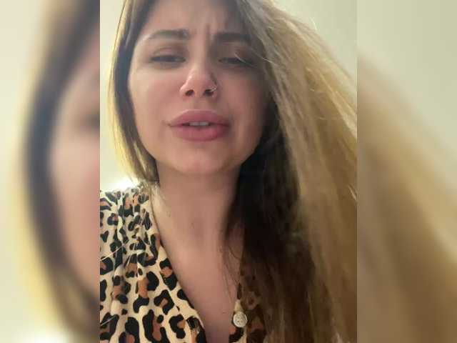 -LeiaProseccina-'s BongaCams show and profile