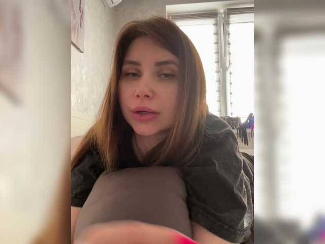 le modèle -LeiaProseccina- est en webcam porno dans un show sur le site bongacams, il possède les tags suivants: White/Caucasian,Redhead,Shaved