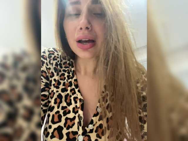 -LeiaProseccina- — 25   . 38  = 10   