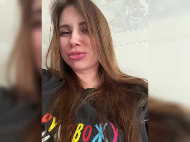 -LeiaProseccina-'s BongaCams show and profile