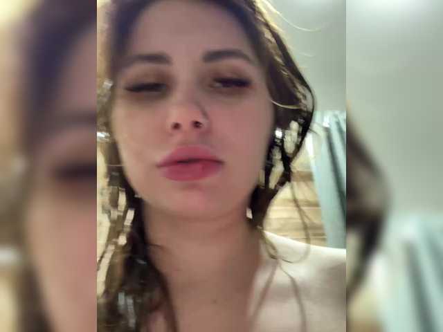 -LeiaProseccina-'s BongaCams show and profile