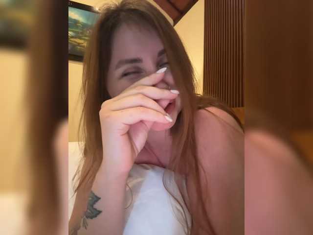 -LeiaProseccina-'s BongaCams show and profile