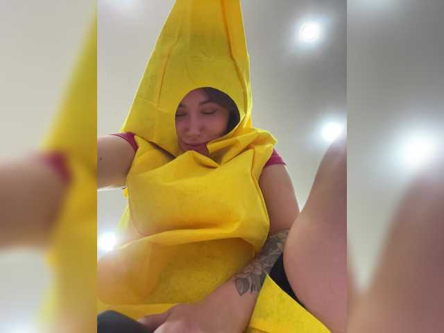 -LeiaProseccina-'s BongaCams show and profile