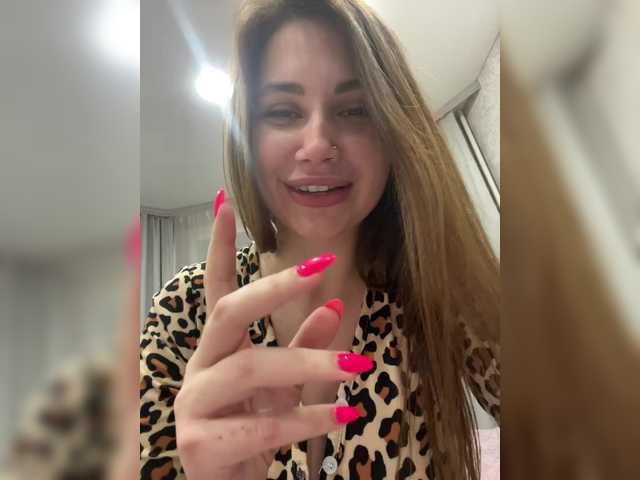 -LeiaProseccina-'s BongaCams show and profile