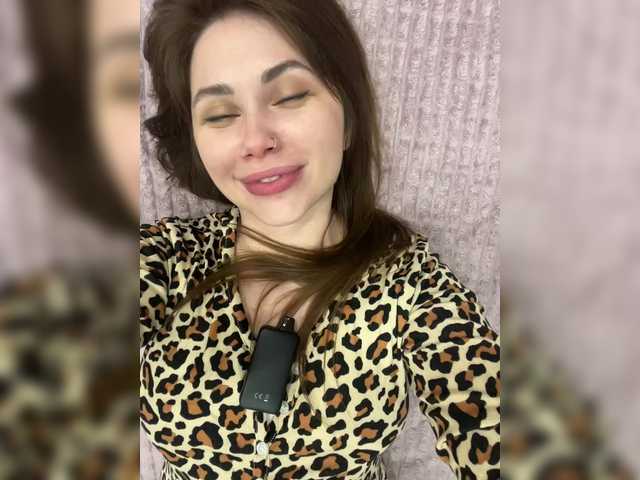 -LeiaProseccina-'s BongaCams show and profile