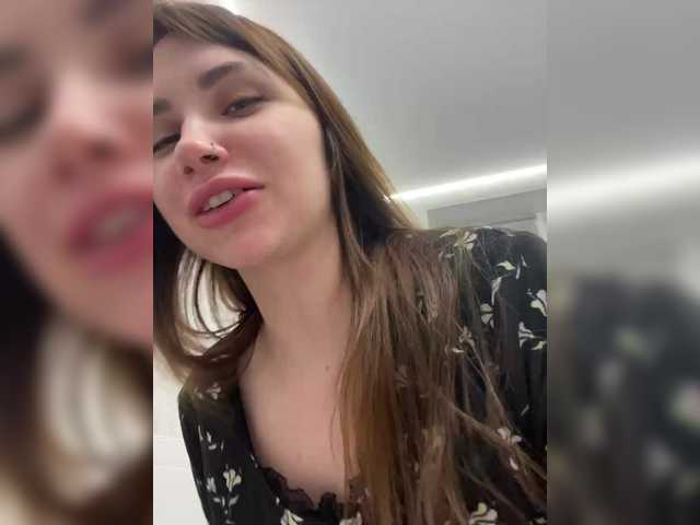 -LeiaProseccina-'s BongaCams show and profile