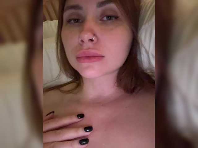 -LeiaProseccina-'s BongaCams show and profile