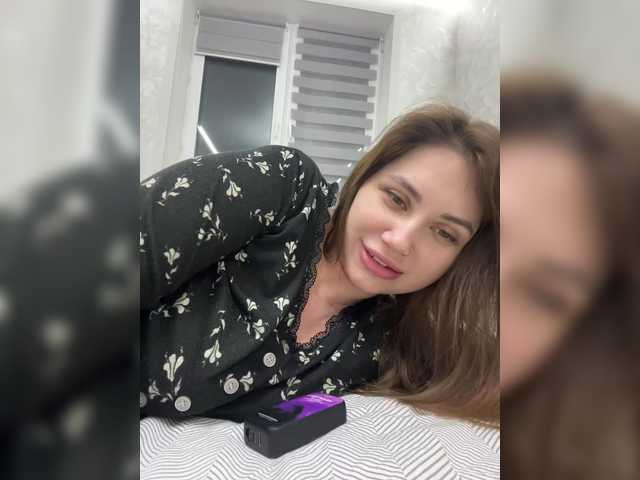 -LeiaProseccina-'s BongaCams show and profile