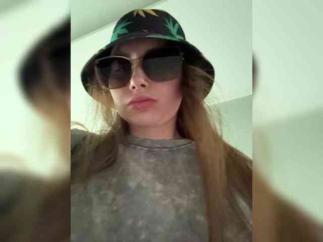 LeiaProseccina webcam