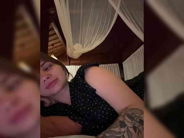 LeiaProseccina webcam