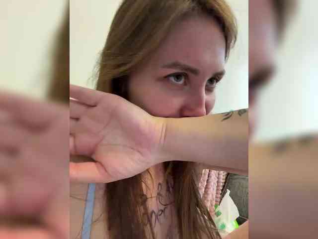 Girls-Leia Live Webcam on BongaCams