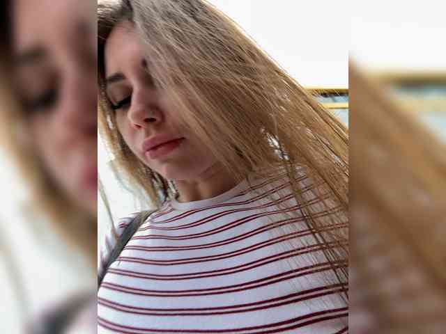 -LeiaProseccina-'s webcam live show