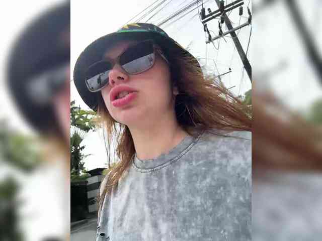 LeiaProseccina webcam