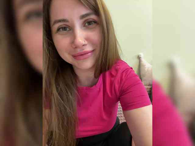 free webcam site Girls-Leia