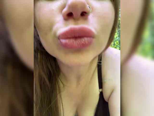 Girls-Leia webcam