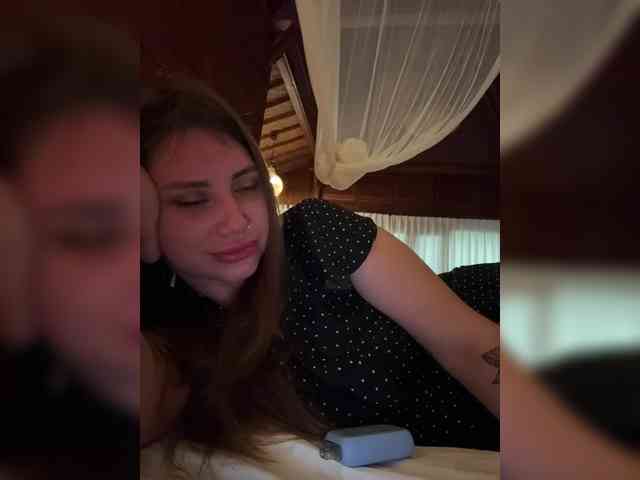 LeiaProseccina webcam