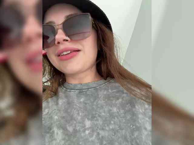 LeiaProseccina webcam