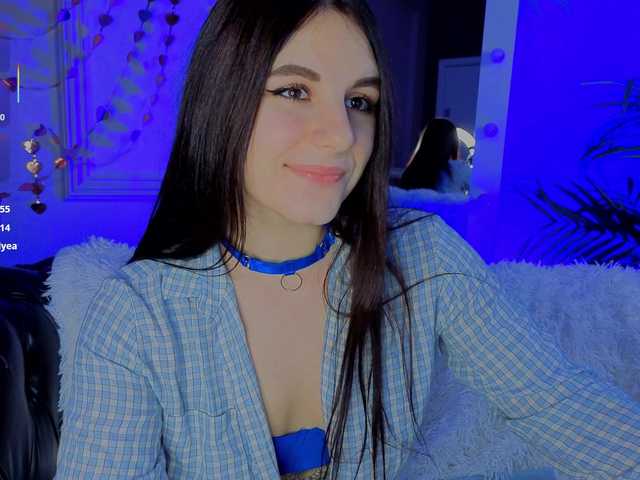 KellyMiller's BongaCams show and profile