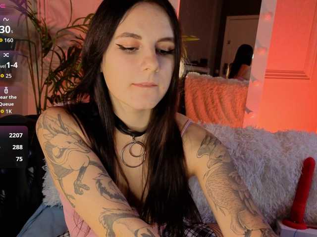 KellyMiller's BongaCams show and profile