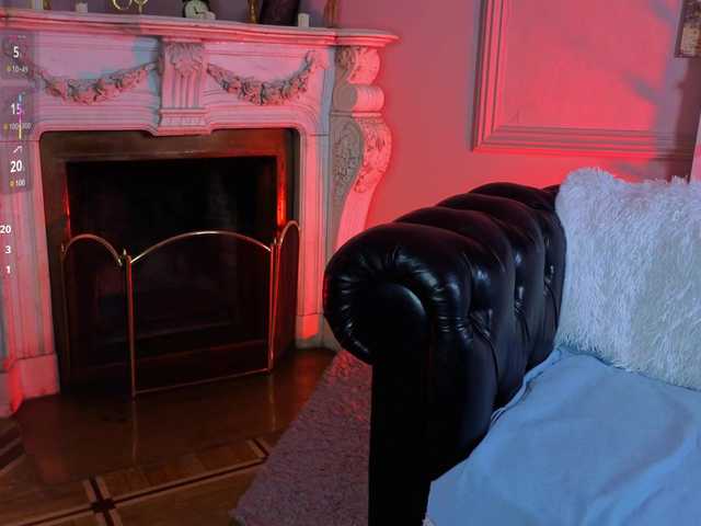 KellyMiller's BongaCams show and profile