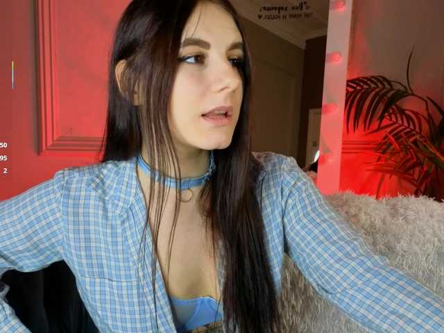 KellyMiller's BongaCams show and profile