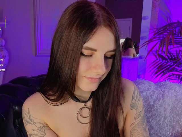KellyMiller's BongaCams show and profile