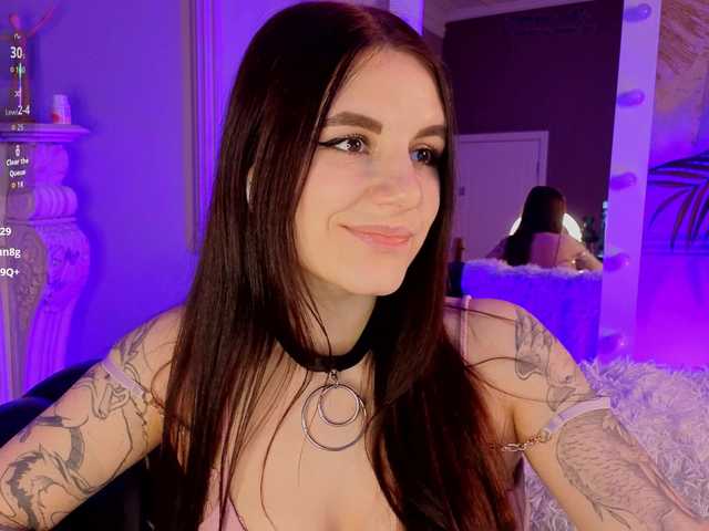 KellyMiller's BongaCams show and profile