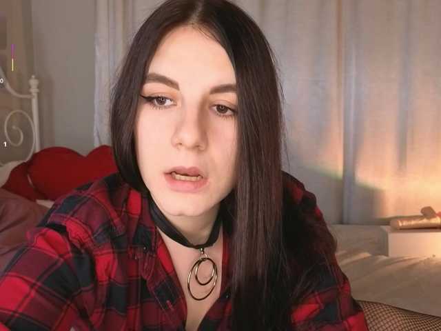 KellyMiller's BongaCams show and profile