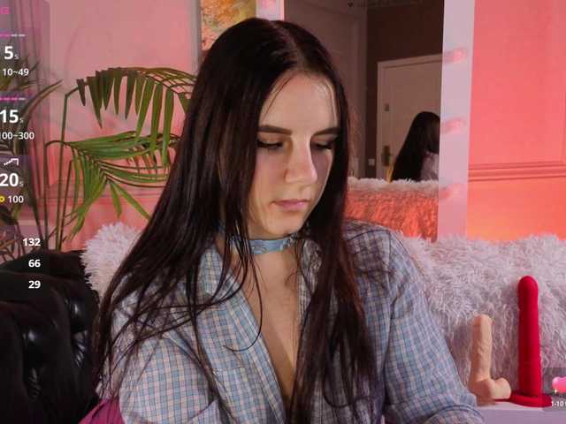 KellyMiller from BongaCams