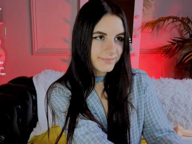 KellyMiller's BongaCams show and profile