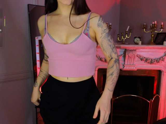 KellyMiller's BongaCams show and profile