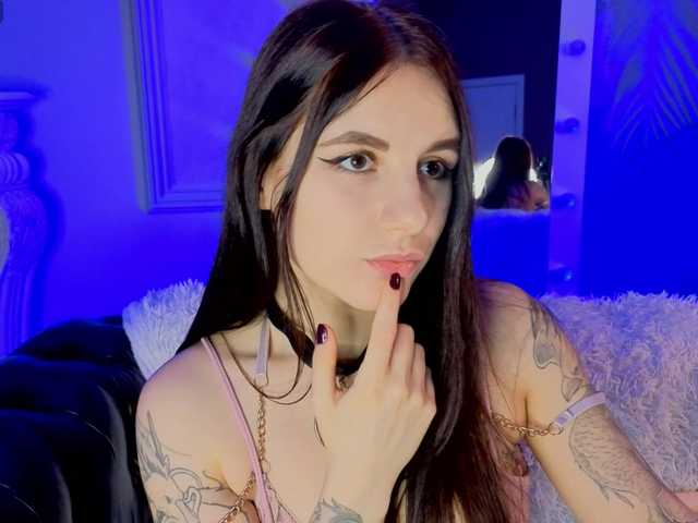 KellyMiller Live Cam on BongaCams