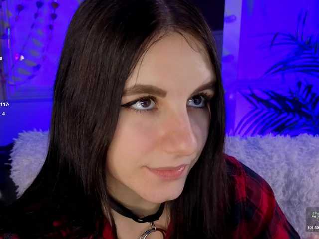 KellyMiller's BongaCams show and profile