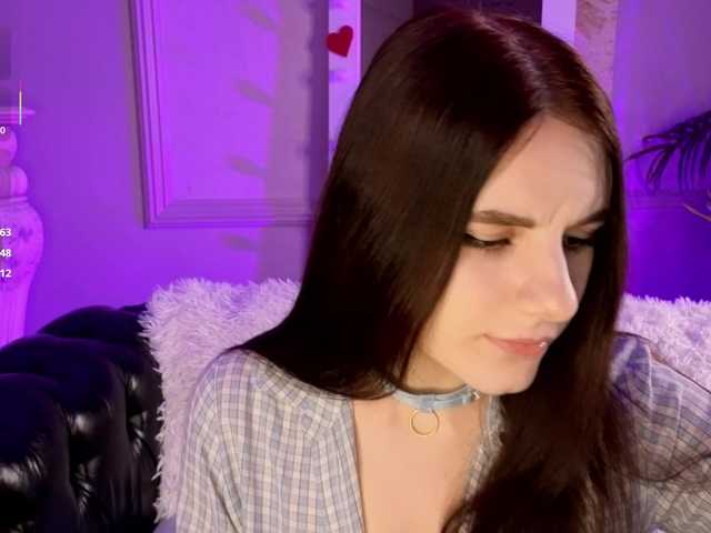 KellyMiller's BongaCams show and profile