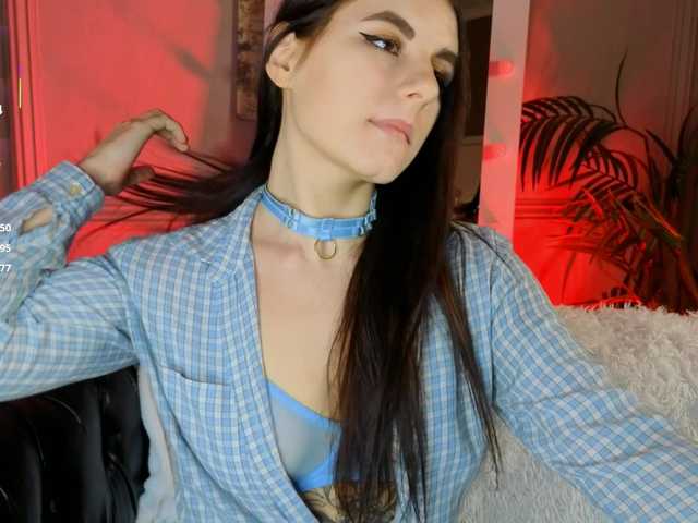 KellyMiller's BongaCams show and profile