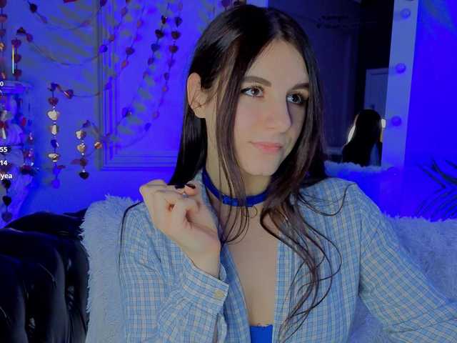 KellyMiller's BongaCams show and profile