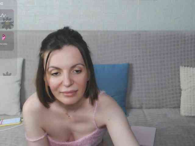 Kiramarta Live Webcam on BongaCams