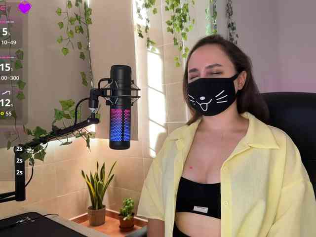 YourSweetPeach webcam