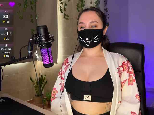 YourSweetPeach webcam