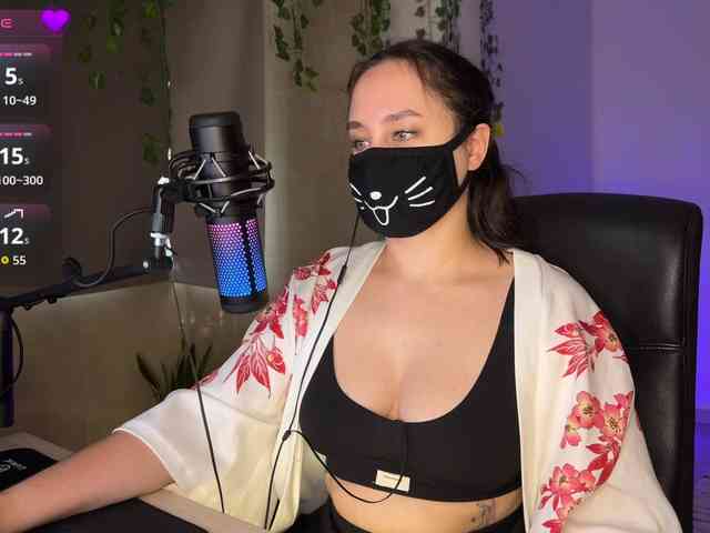 YourSweetPeach webcam